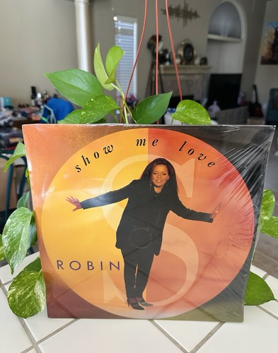 Ultra rare robin - rare!**, show